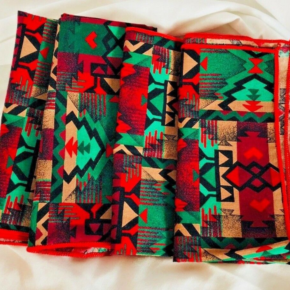 🎄Southwestern Print Christmas Cloth Napkins 4🌵🌶